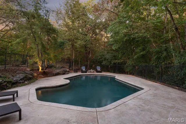 $2,000,000 | 1800 West Adams Avenue, Kirkwood, MO 63122