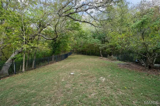 $2,000,000 | 1800 West Adams Avenue, Kirkwood, MO 63122