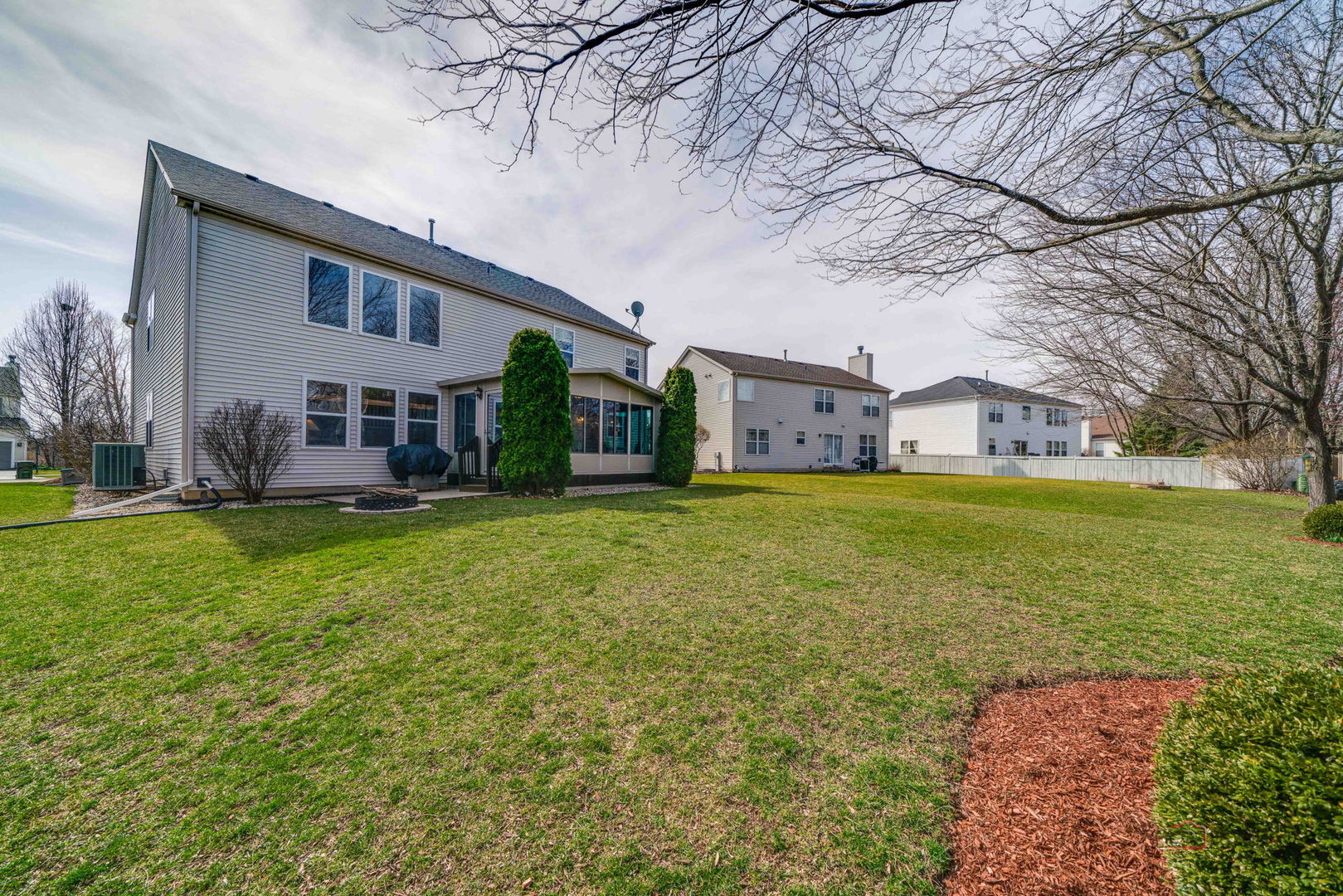 478 Highplains Road Round Lake, IL 60073 - Photo 34 of 41 Gallery Image 34