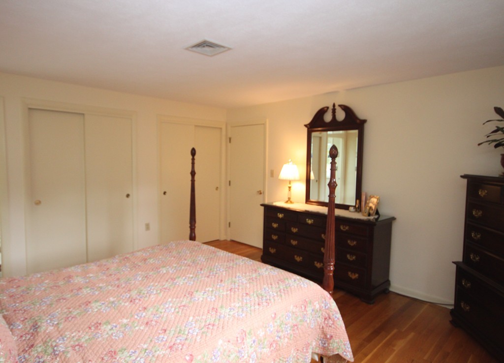 60 Reservoir Road Westwood, MA 02090 - Photo 14 of 28 Gallery Image 14
