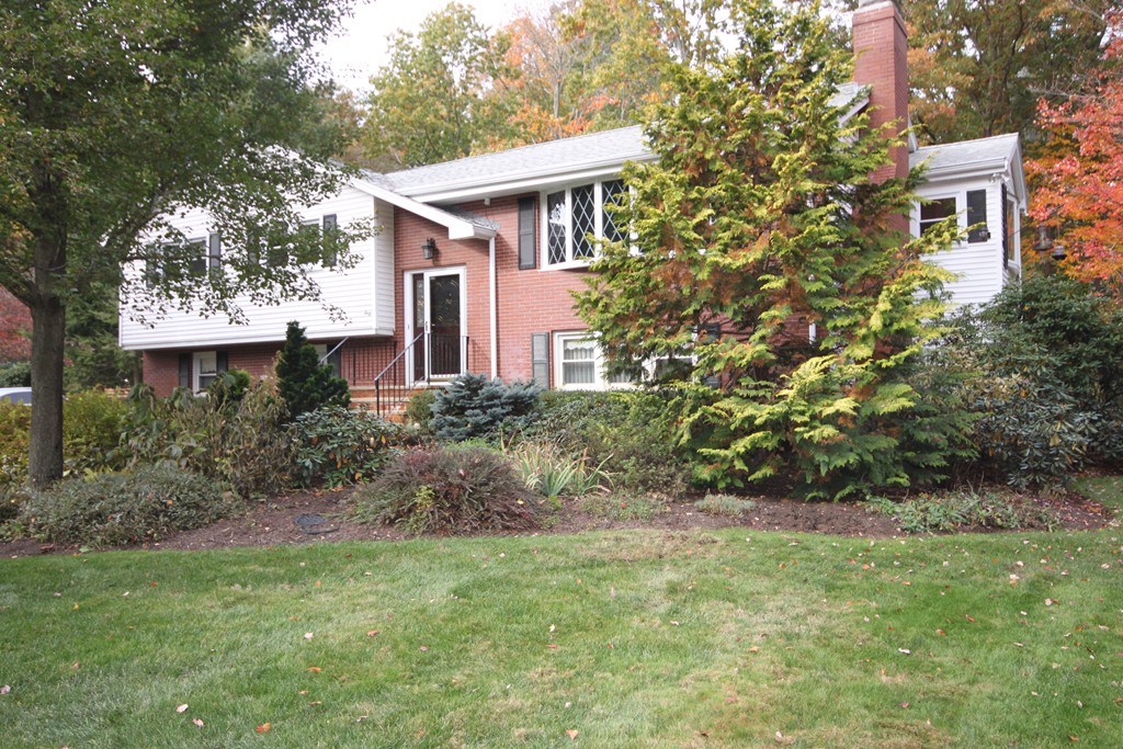 60 Reservoir Road Westwood, MA 02090 - Photo 2 of 28 Gallery Image 2