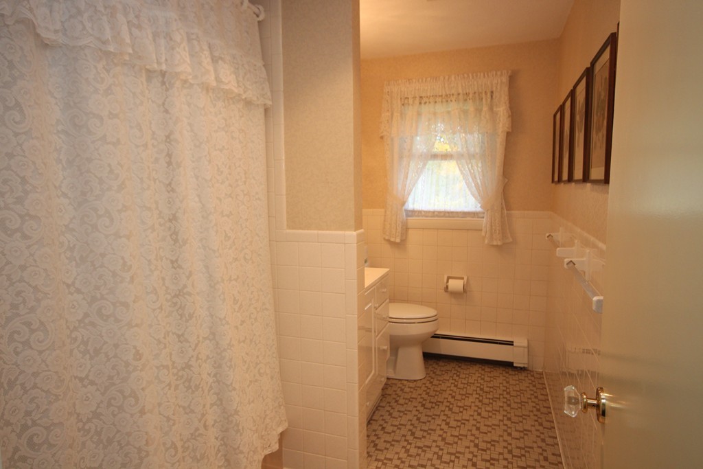 60 Reservoir Road Westwood, MA 02090 - Photo 21 of 28 Gallery Image 21
