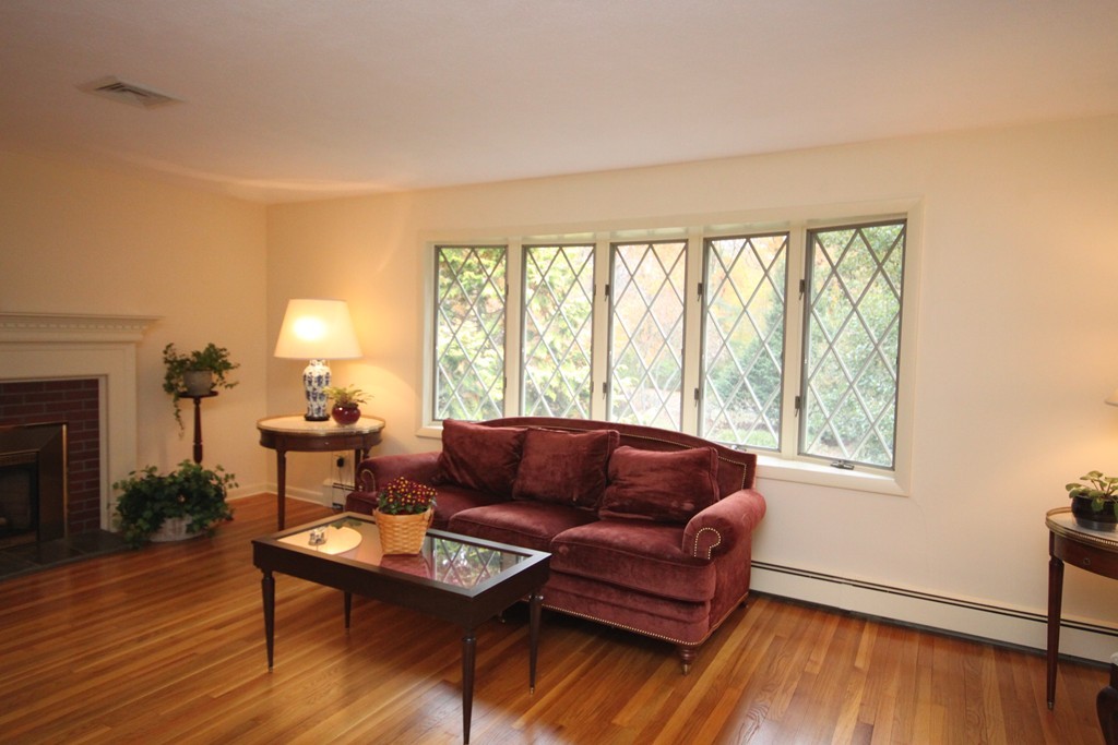 60 Reservoir Road Westwood, MA 02090 - Photo 5 of 28 Gallery Image 5