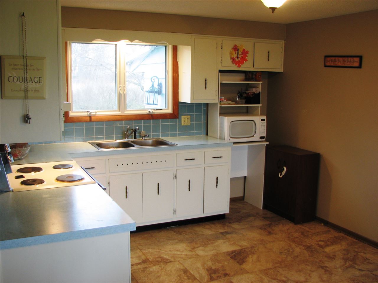 4812 Knoll Road Fort Wayne, IN 46809 - Photo 2 of 29