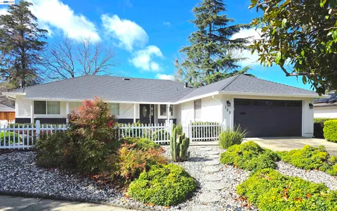 $1,449,000 | 123 Kelobra Court, Walnut Creek, CA 94598