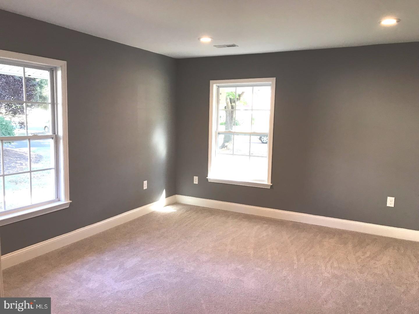 15 Spinythorn Road Levittown, PA 19056 - Photo 14 of 21 Gallery Image 14