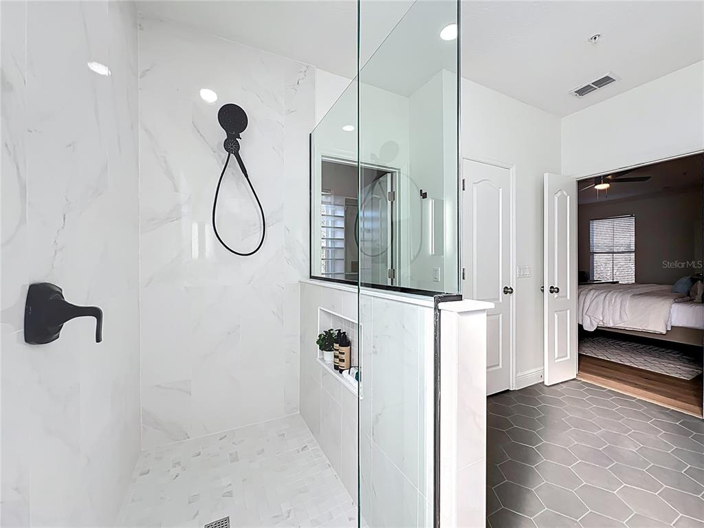 4264 Haws Court Orlando, FL 32814 - Photo 24 of 38