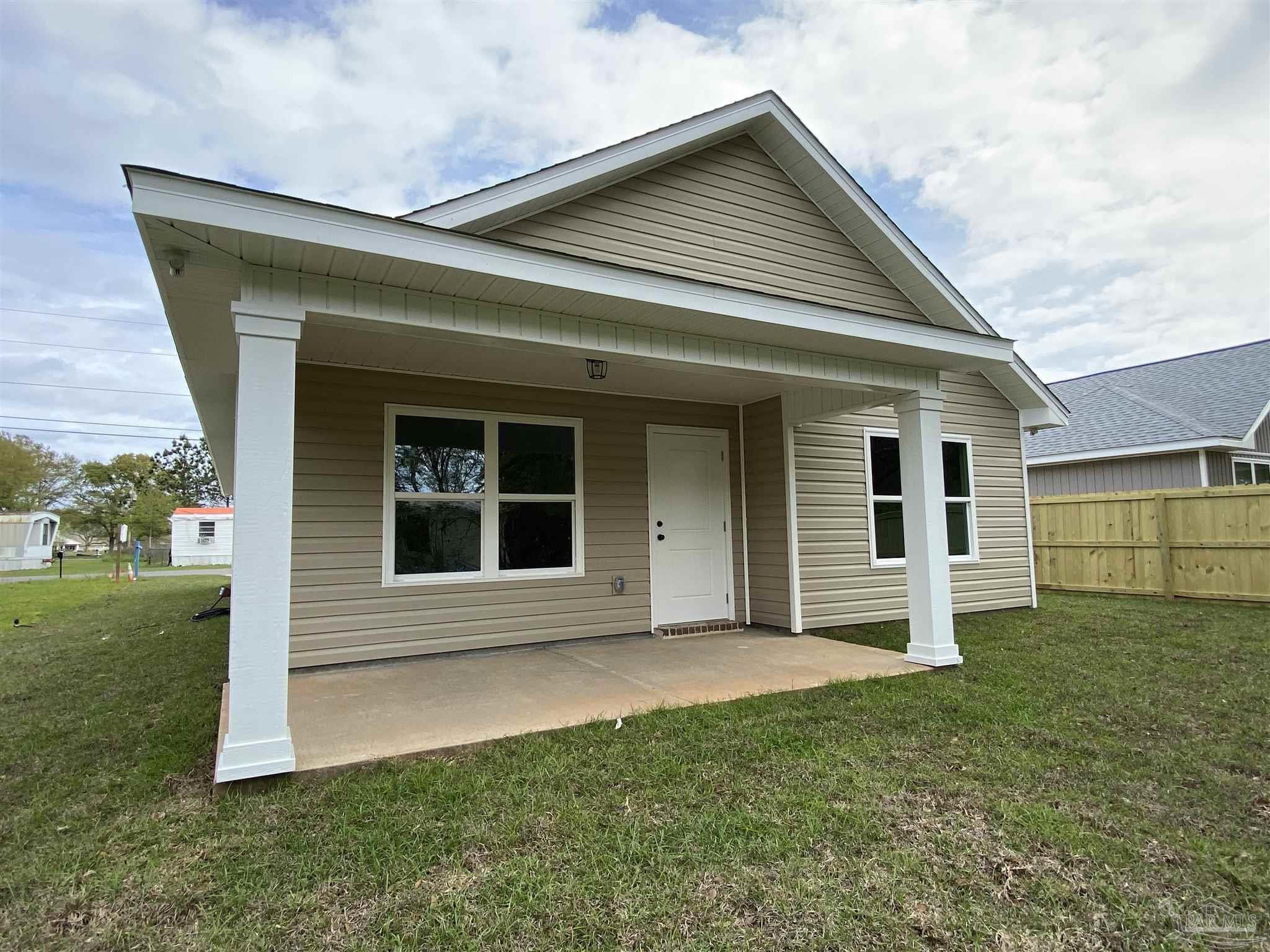 5124 Hendricks Circle Jay, FL 32565 - Photo 7 of 46