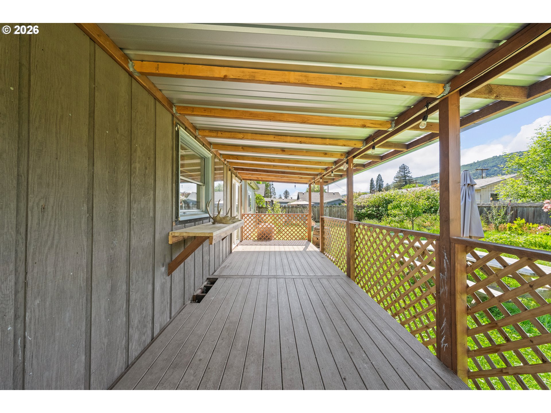 422 2nd Avenue Riddle, OR 97469 - Photo 12 of 46