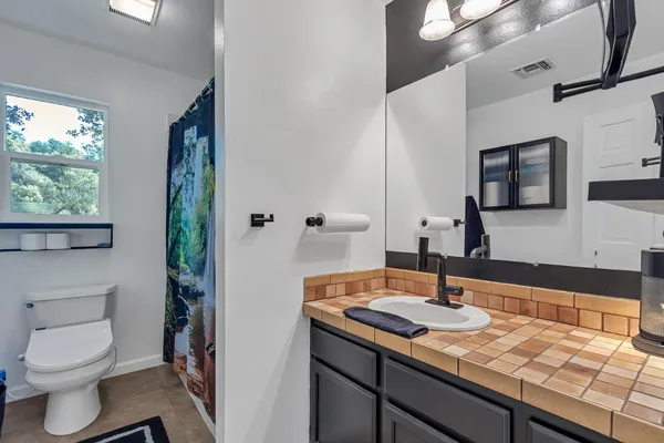 $469,000 | 13621 Lynda Lynn Way, Redding, CA 96003