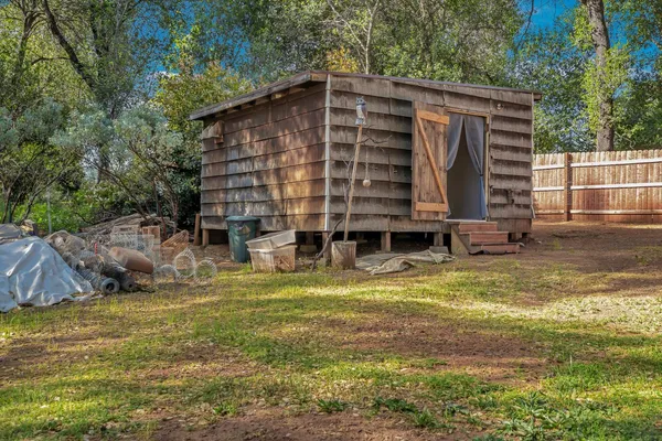 $469,000 | 13621 Lynda Lynn Way, Redding, CA 96003