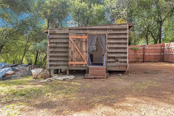 $469,000 | 13621 Lynda Lynn Way, Redding, CA 96003