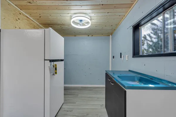 $469,000 | 13621 Lynda Lynn Way, Redding, CA 96003