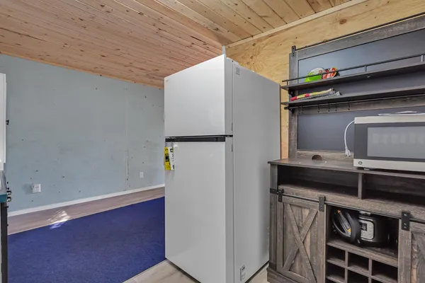 $469,000 | 13621 Lynda Lynn Way, Redding, CA 96003
