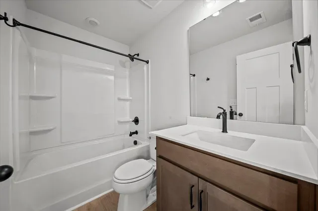 $669,990 | 812 Lonsdale Court, Woodruff, SC 29388