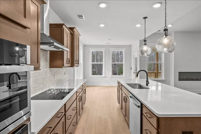 $669,990 | 812 Lonsdale Court, Woodruff, SC 29388