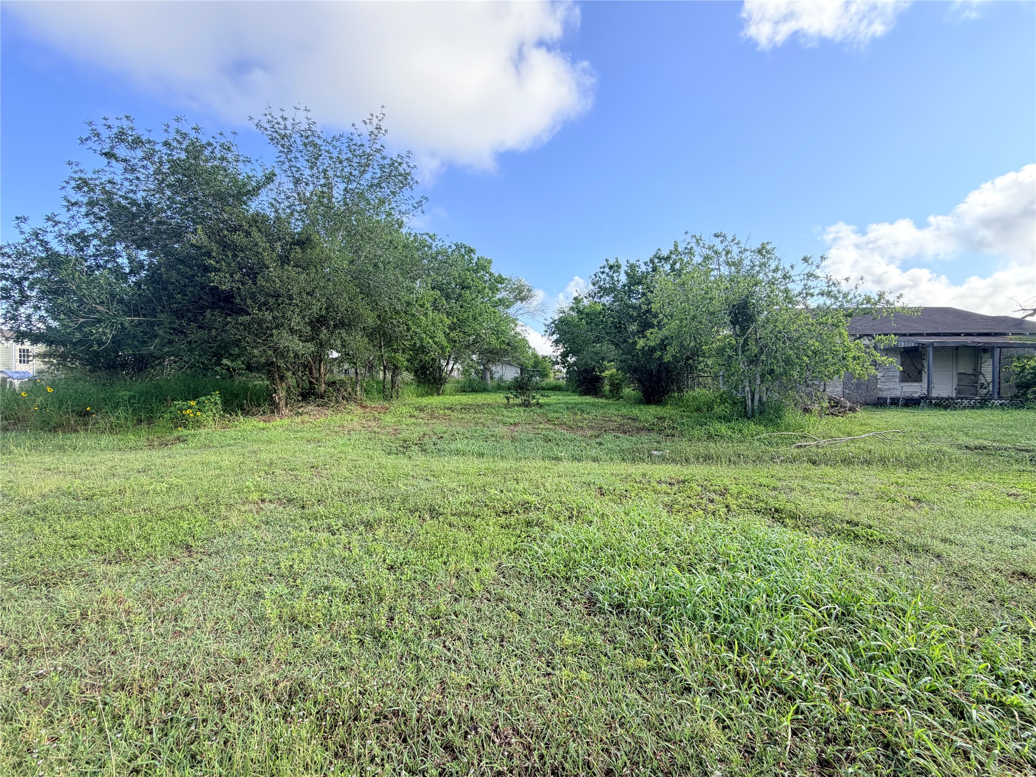 507 East Ward Street Refugio, TX 78377 - Photo 2 of 10