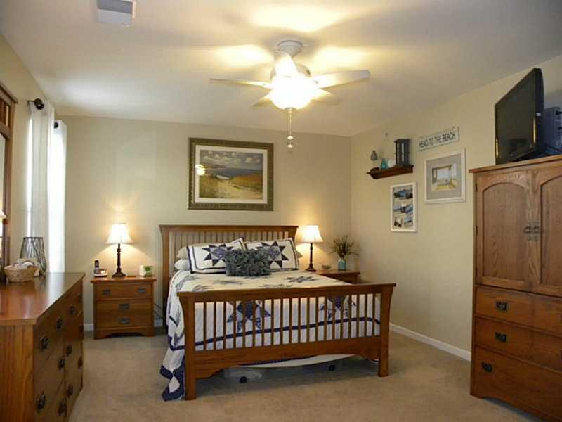 341 Maple Ridge Drive Canonsburg, PA 15317 - Photo 13 of 25 Master Bedroom.