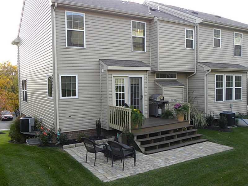 341 Maple Ridge Drive Canonsburg, PA 15317 - Photo 23 of 25 Exterior Back.