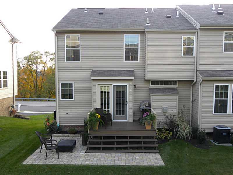 341 Maple Ridge Drive Canonsburg, PA 15317 - Photo 24 of 25 Exterior Back.