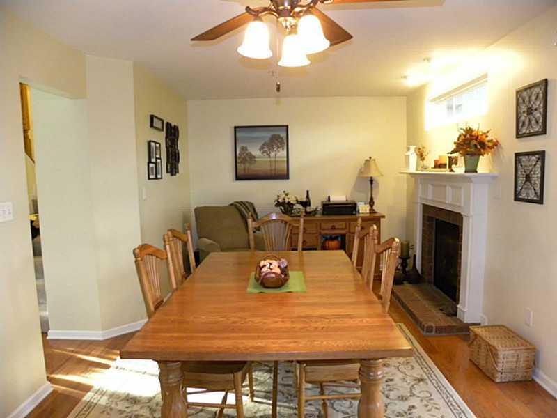 Dining Room. 