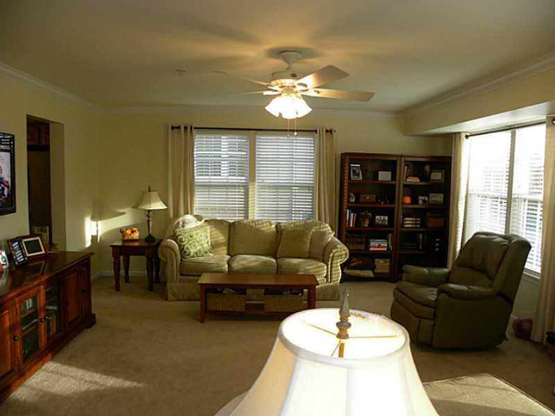 341 Maple Ridge Drive Canonsburg, PA 15317 - Photo 10 of 25 Family Room.