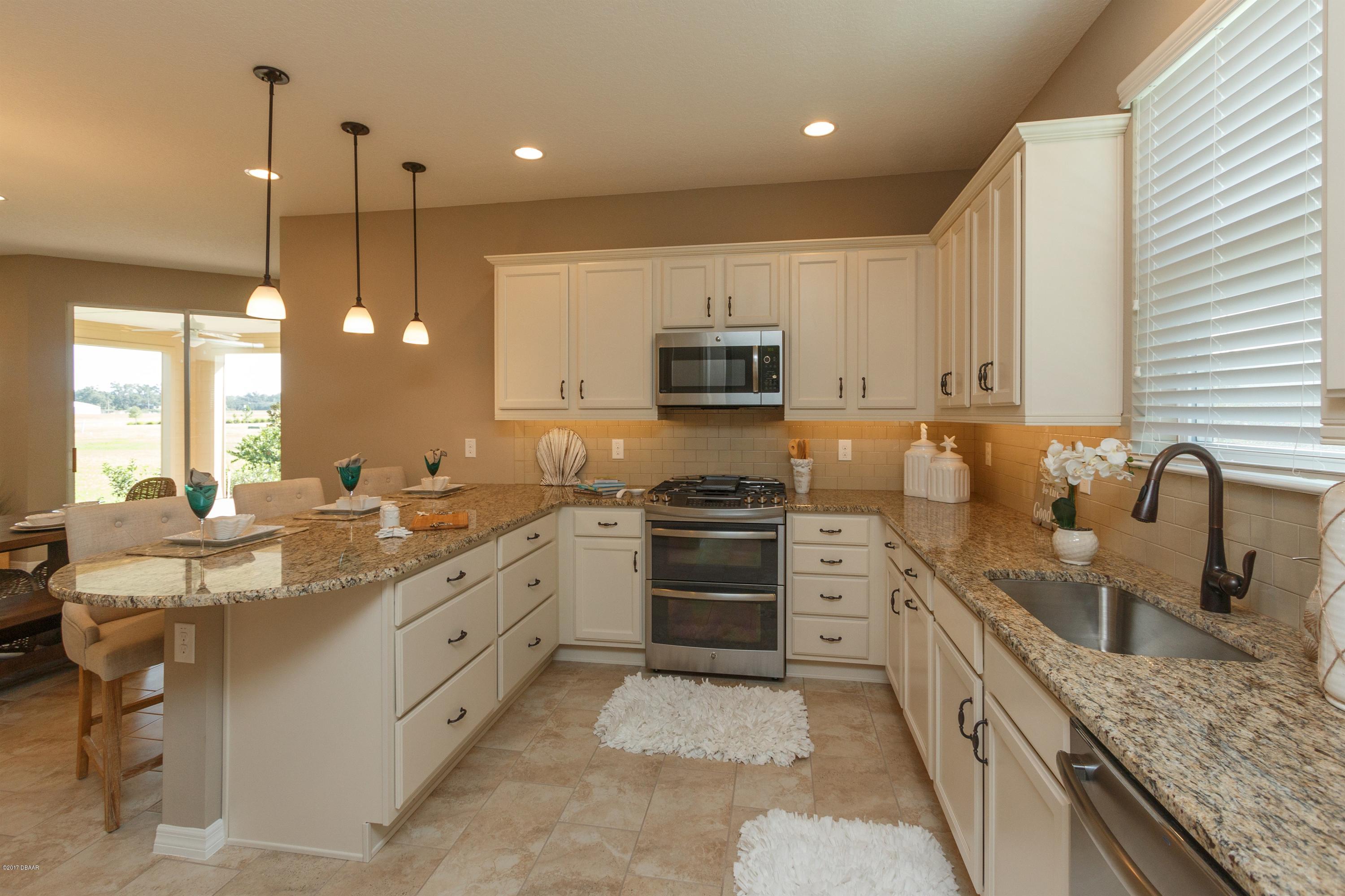 4686 Northwest 35th Ln Road Ocala, FL 34482 - Photo 3 of 10 013_Kitchen (2)