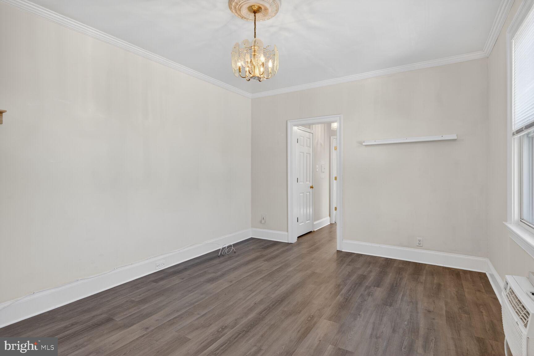 1820 Swann Street Northwest, Unit 403 Washington, DC 20009 - Photo 7 of 13 Living Room