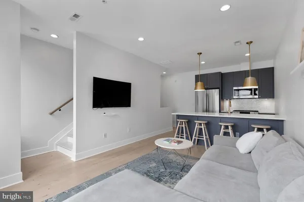 $3,850 | 664 Glick Court Northwest, Unit 6, Washington, DC 20001