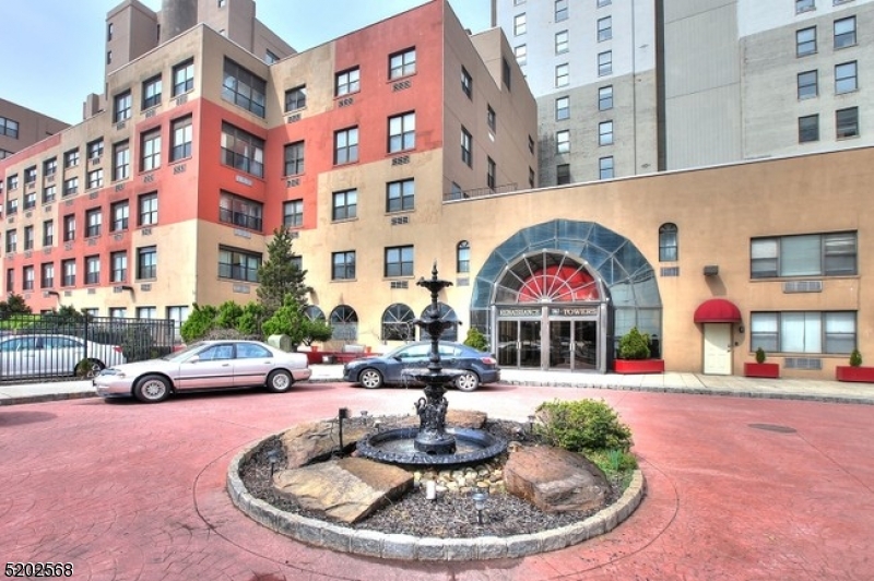 111 Mulberry Street Newark, NJ 07102 - Photo 1 of 6