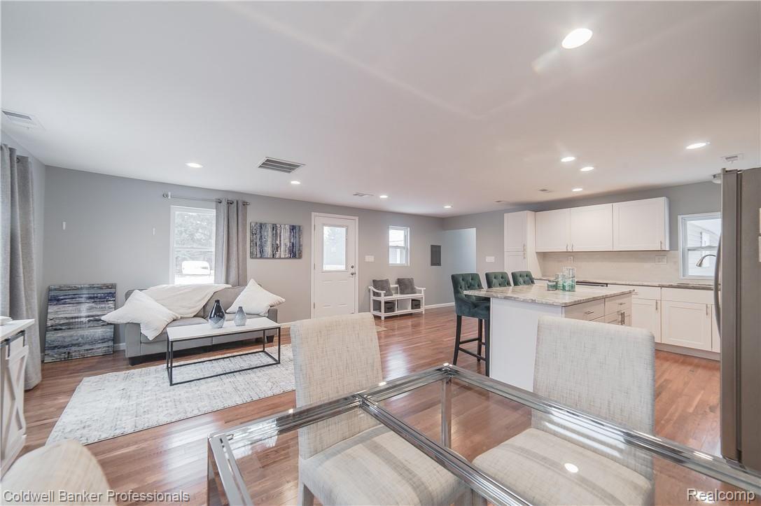 5340 Westview Road Clarkston, MI 48346 - Photo 11 of 34 5340 Westview-12.jpg