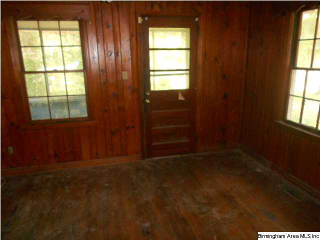 320 Polly Reed Road Northeast Birmingham, AL 35215 - Photo 4 of 14