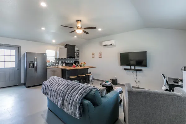 $1,550 | 4613 Joseph Street, Unit B, Round Rock, TX 78665