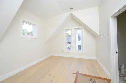 $1,045,000 | 29 R Ashland Street, Unit 29R, Boston, MA 02122