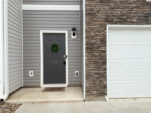 $220,000 | 14 Sunriff Court, Greer, SC 29651