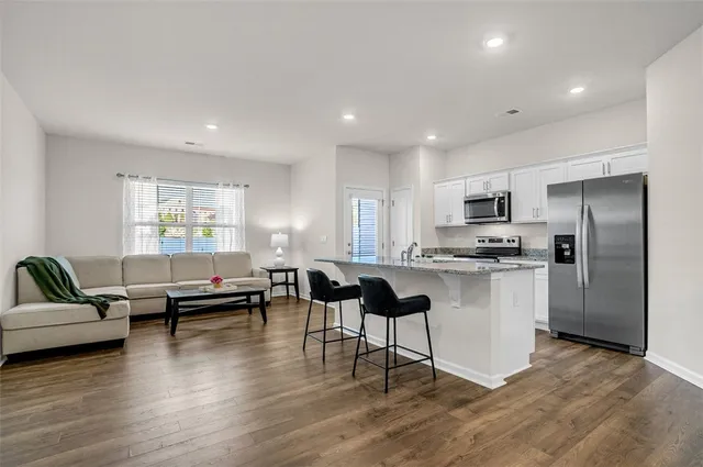 $220,000 | 14 Sunriff Court, Greer, SC 29651