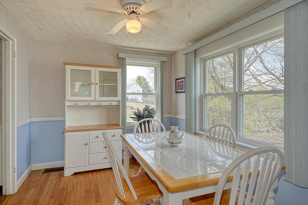 830 Trapelo Road Waltham, MA 02452 - Photo 7 of 23 Gallery Image 7