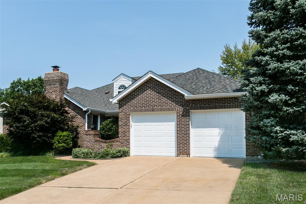1923 York Ridge Court Chesterfield, MO 63017 - Photo 2 of 61 Gallery Image 2