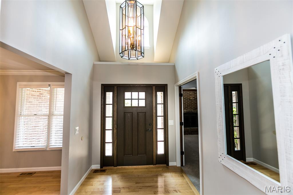 1923 York Ridge Court Chesterfield, MO 63017 - Photo 5 of 61 Gallery Image 5