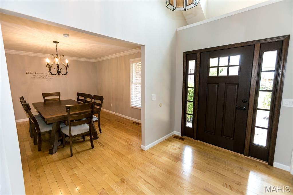 1923 York Ridge Court Chesterfield, MO 63017 - Photo 7 of 61 Gallery Image 7