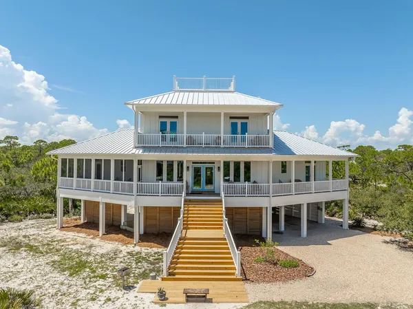 $1,500,000 | 1740 Lilac Lane, St. George Island, FL 32328
