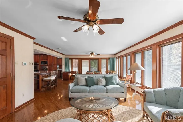 $699,000 | 13 Balcon Estates Court, Creve Coeur, MO 63141