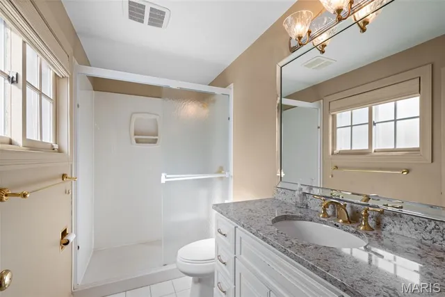 $699,000 | 13 Balcon Estates Court, Creve Coeur, MO 63141