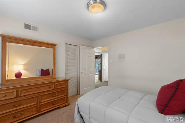 $699,000 | 13 Balcon Estates Court, Creve Coeur, MO 63141