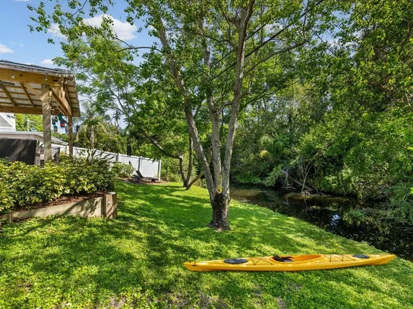 $549,000 | 1405 Embassy Drive, Clearwater, FL 33764