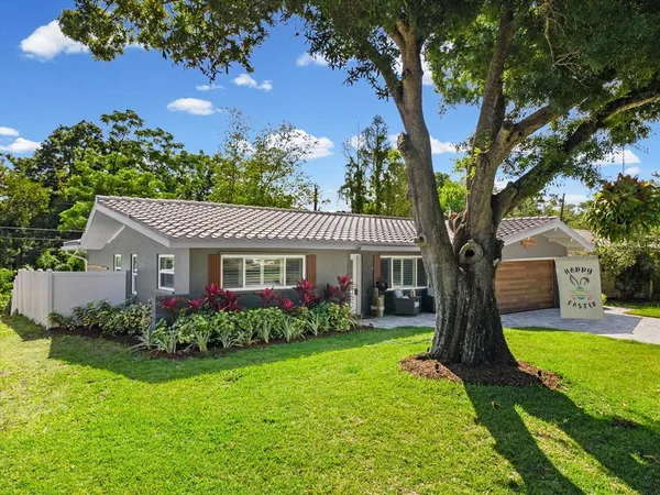 $549,000 | 1405 Embassy Drive, Clearwater, FL 33764