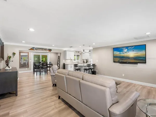 $549,000 | 1405 Embassy Drive, Clearwater, FL 33764