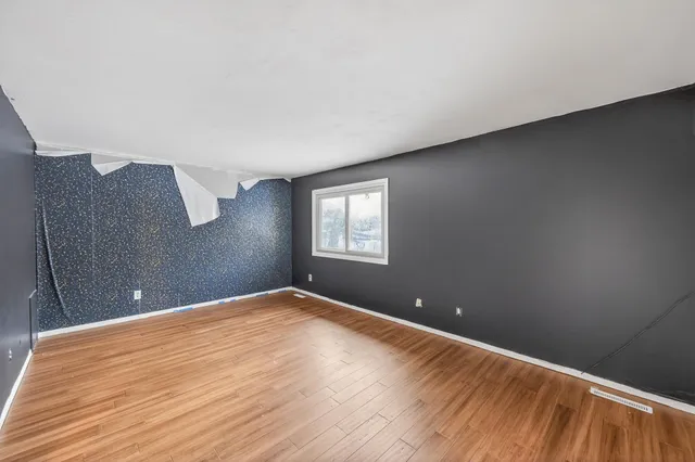 $282,500 | 4757 Spring Circle, Minnetonka, MN 55345