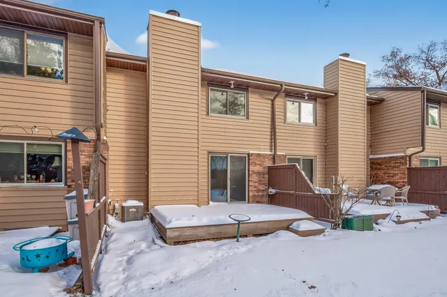 $282,500 | 4757 Spring Circle, Minnetonka, MN 55345