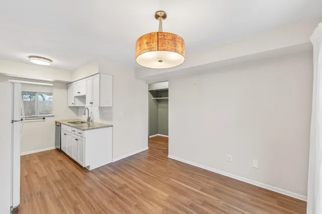 $282,500 | 4757 Spring Circle, Minnetonka, MN 55345